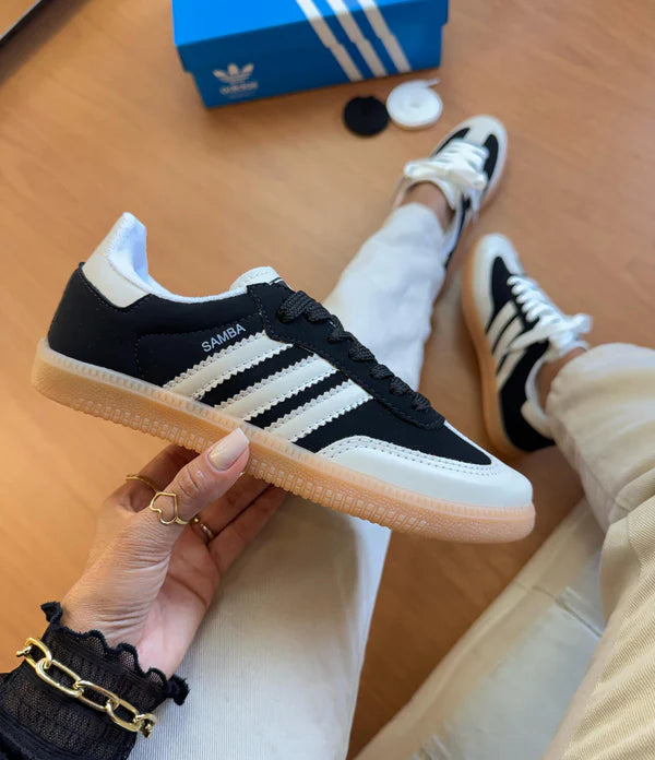 Adidas Samba OG - Preto/Bege