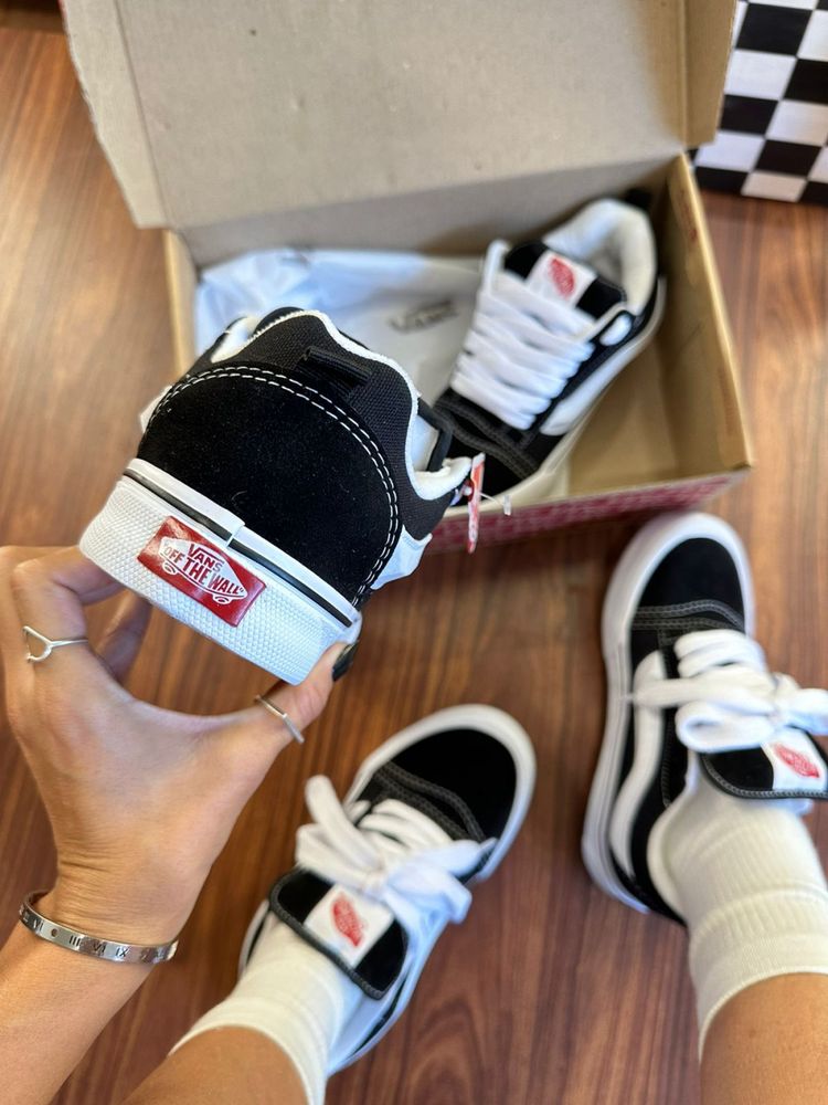 Vans Knu Skool - preto/branco