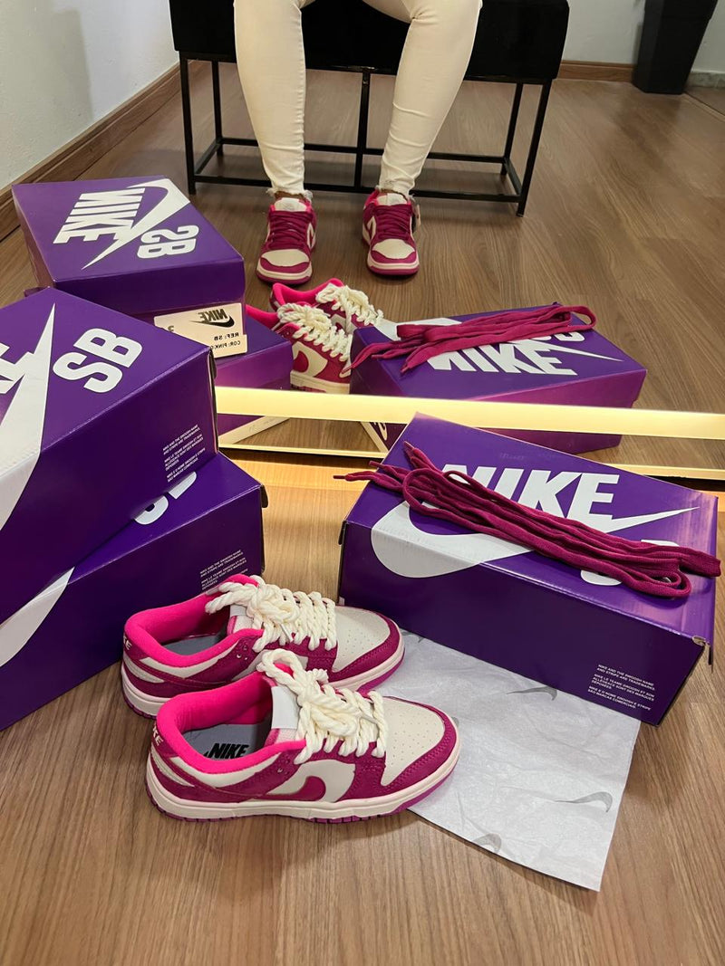 Nike Dunk Low - Pink Creme