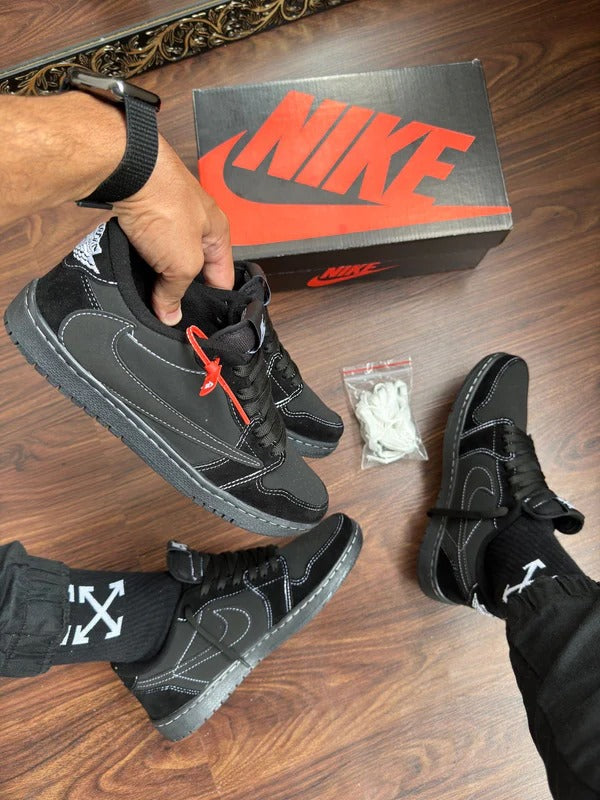 Jordan x Travis Scott Black