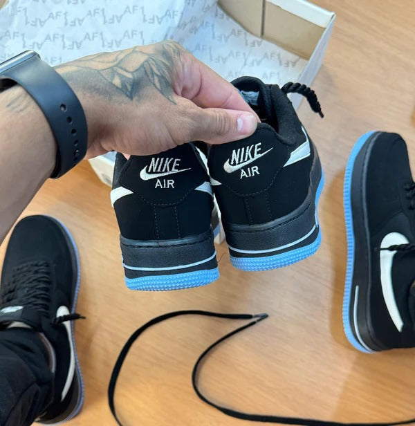 Nike Air Force - Preto/Azul