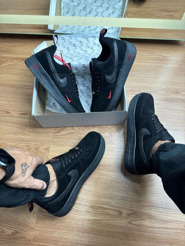 Nike Air Force - Preto