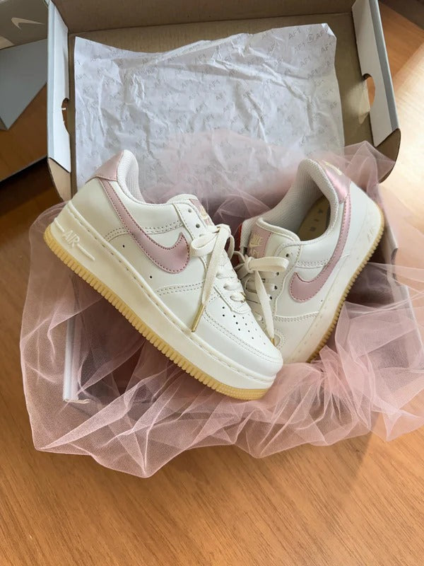 Nike Air Force - Off/Rosa BB
